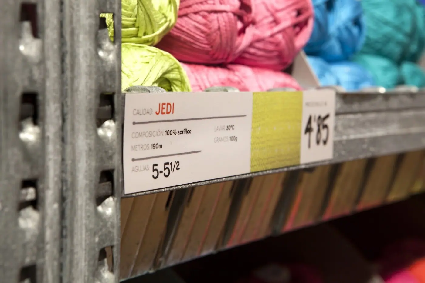 Etiquetado de producto en lineal