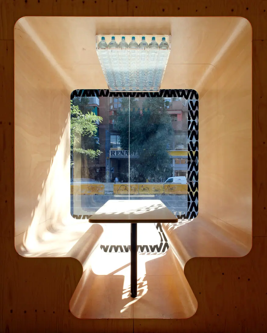 Módulo expositor de madera